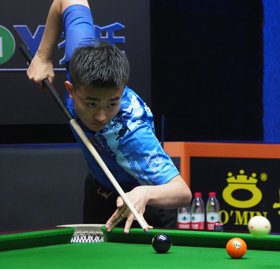 被观察到在 被观察到在